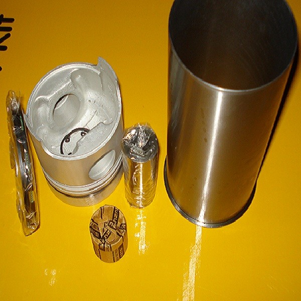 Hyundai Excavator Spare Parts Hyundai Engine Parts Engine Cylinder Liner Sleeve