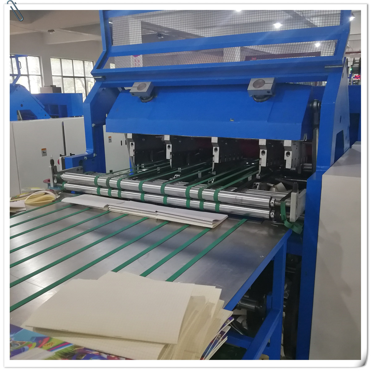 Durable and Long-lasting LD 1050 Exercise Book Making Machine with 1000 mm Width