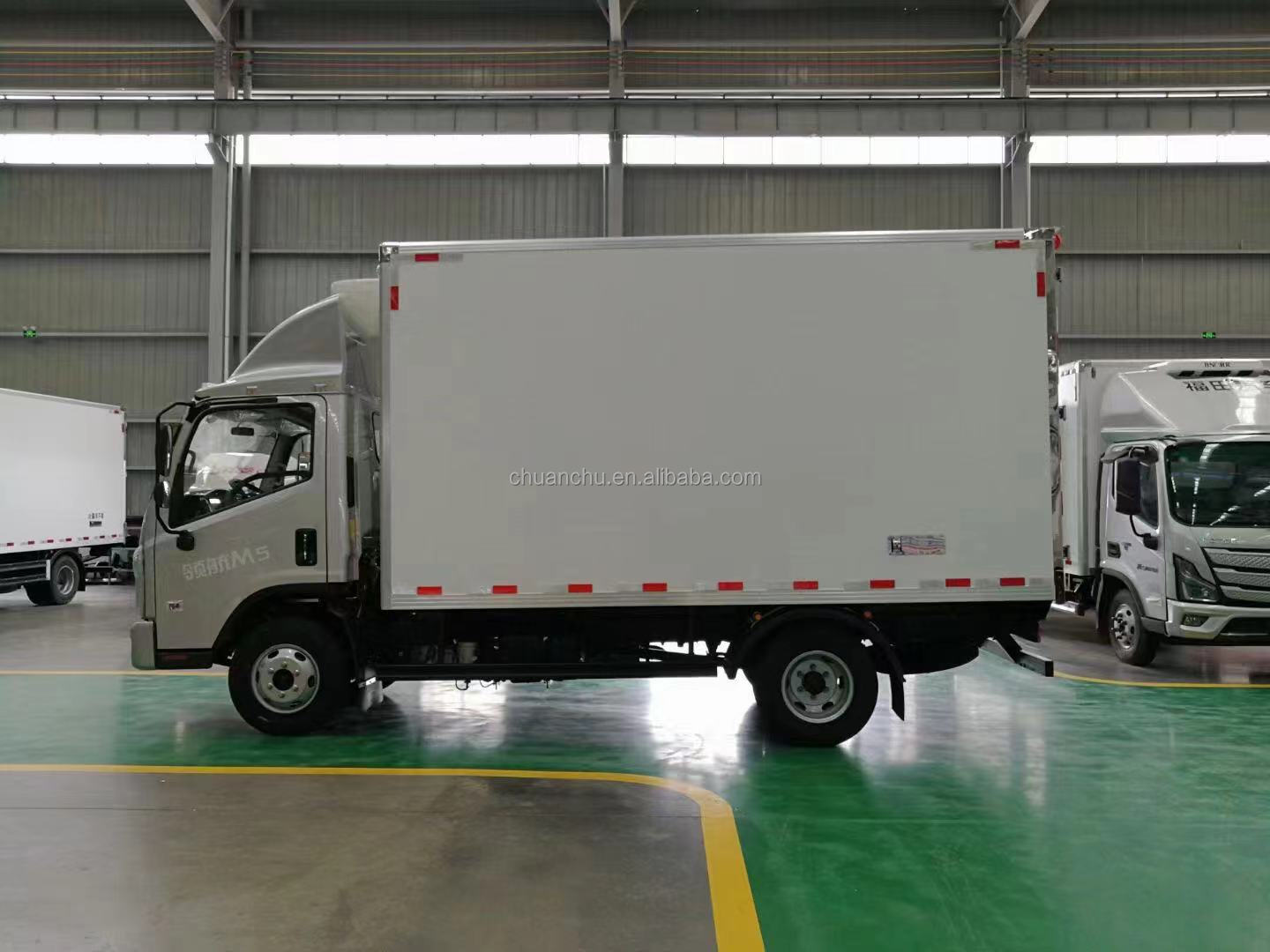 Urban Transportation Foton 4X2 Refrigerated Truck with Euro 4 Emission Standard Engine Capacity 4L