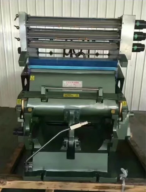 Hot Stamping Emboss Die Cutting Machine 1040 * 720 HJ-1040T Computer