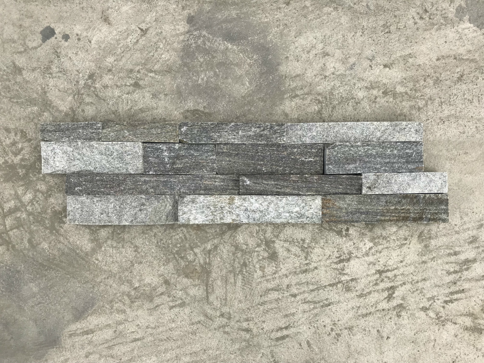 Color Green Quartzite Rock Face CE Thin Veneer Stone Panels