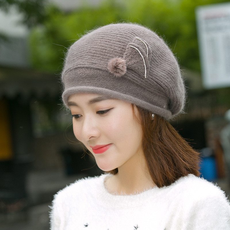 2018 Winter Trendy ladies woollen knitted hats with MOQ only need 3 pcs,elegant design hats