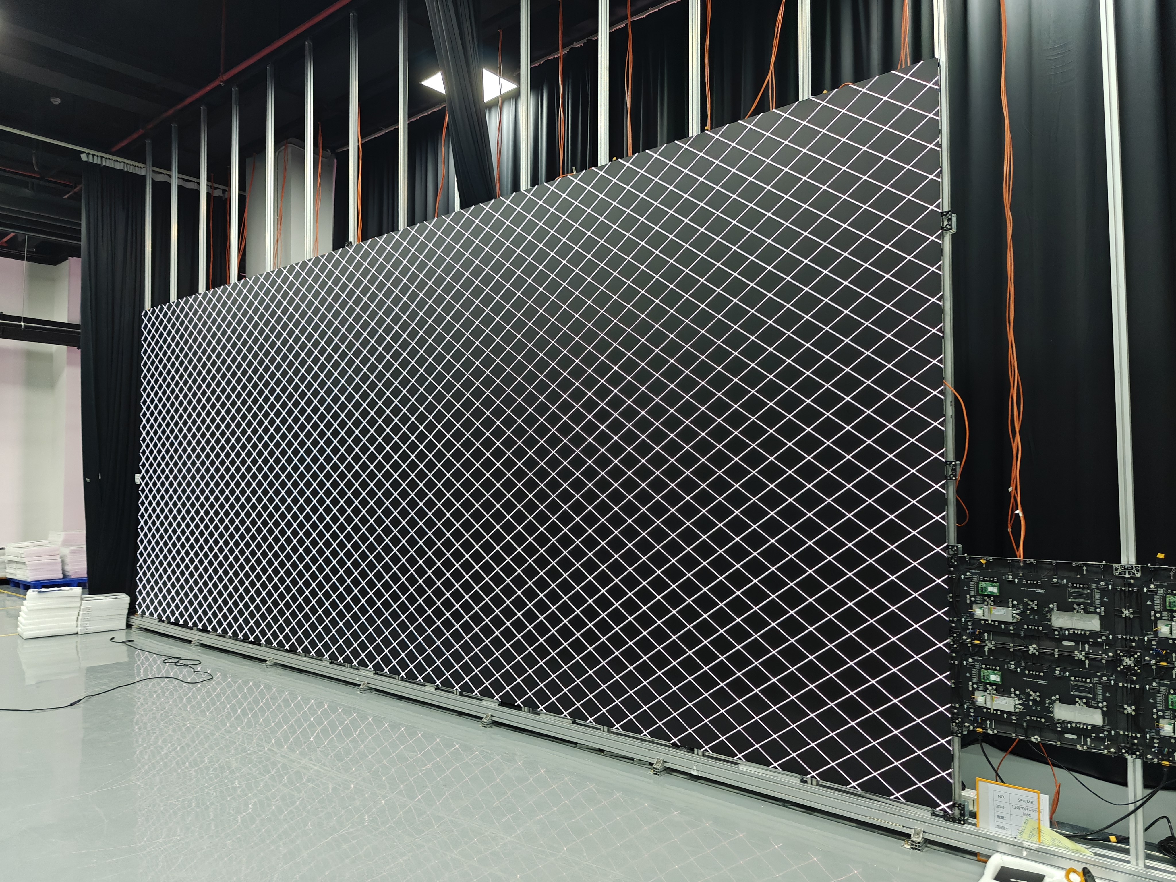 Fine Pixel Pitch P1.25mm LED Display The Ideal Choice for High-End Commercial Applications