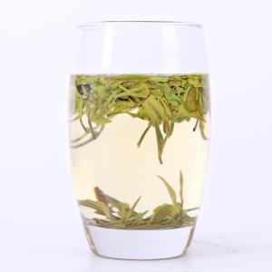 China Emerald Green Chinese White Tea Yin Zhen Silver Needle 100% NO Additives wholesale