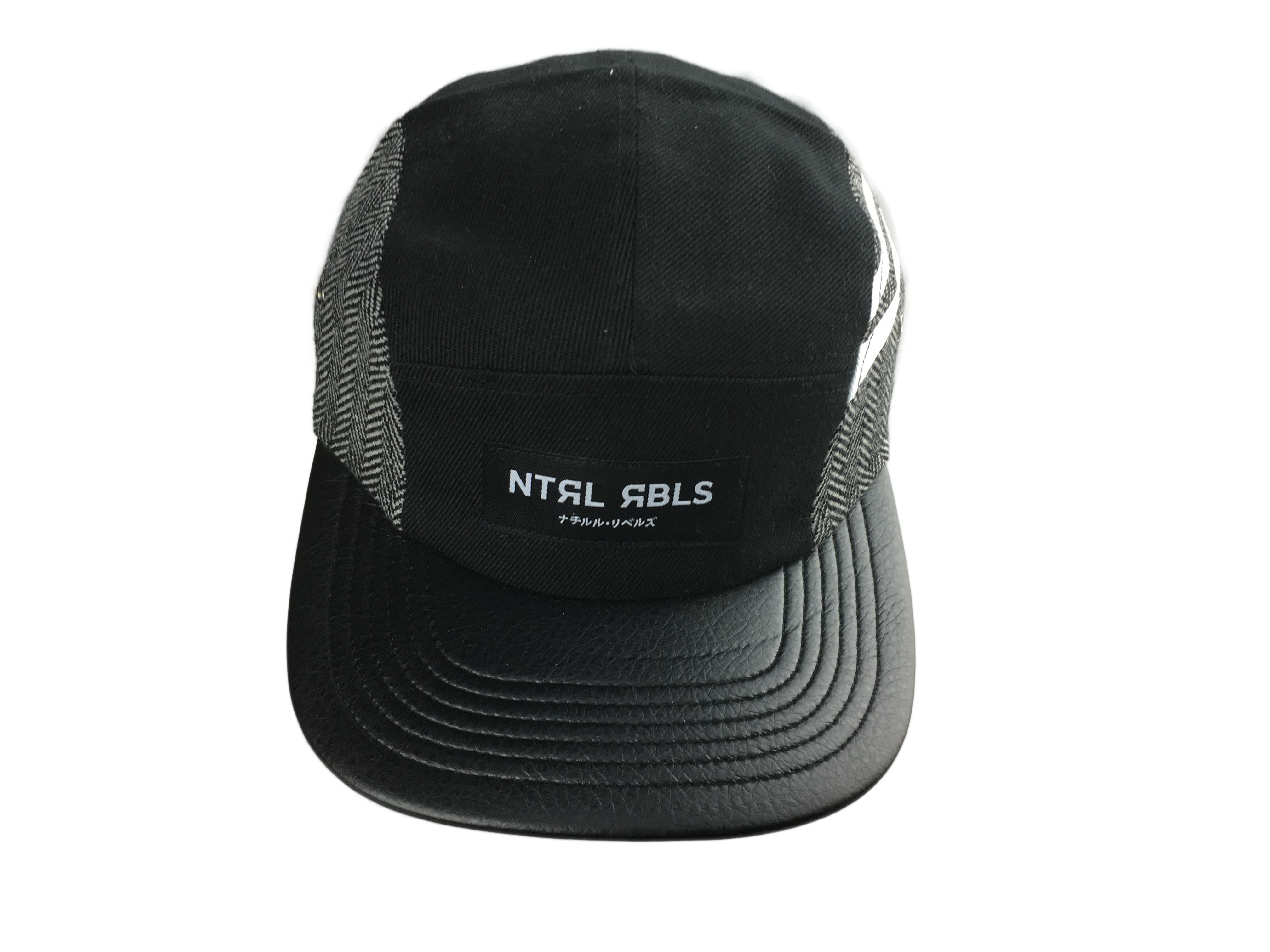 Fashionable 5 Panel Camp Caps With Flat PU Visor And Woven Label Logo