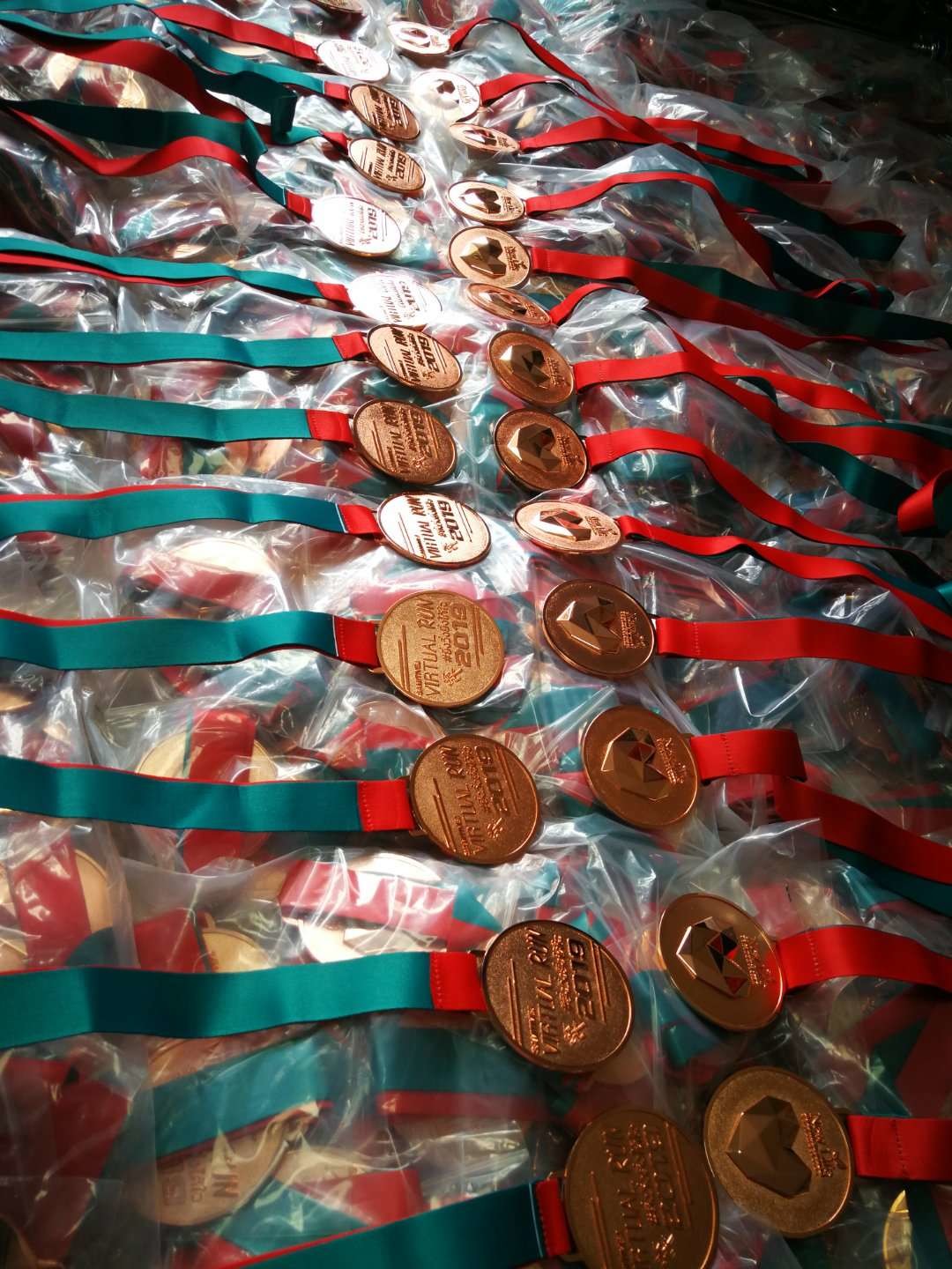Zinc Alloy Material Custom Sports Medals Ribbons For Enterprise Activity