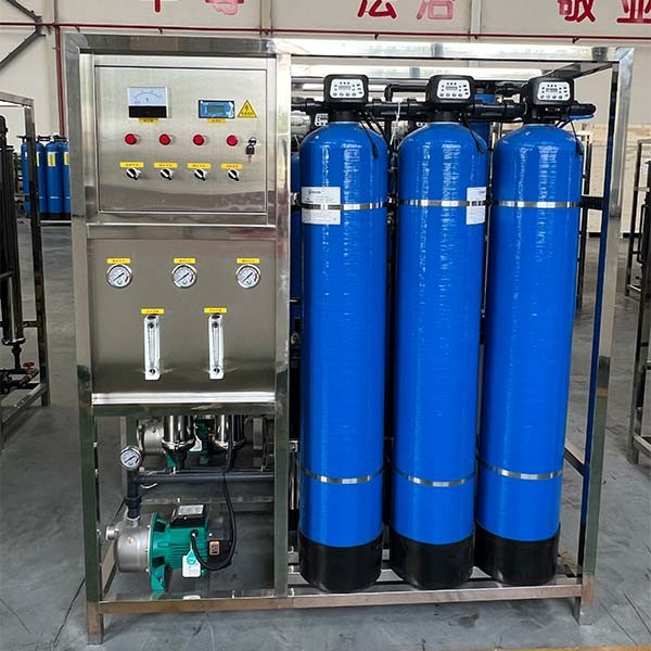 0.25T Three Tanks Of Reverse Osmosis Equipment For Industrial Water Purification And Deionization