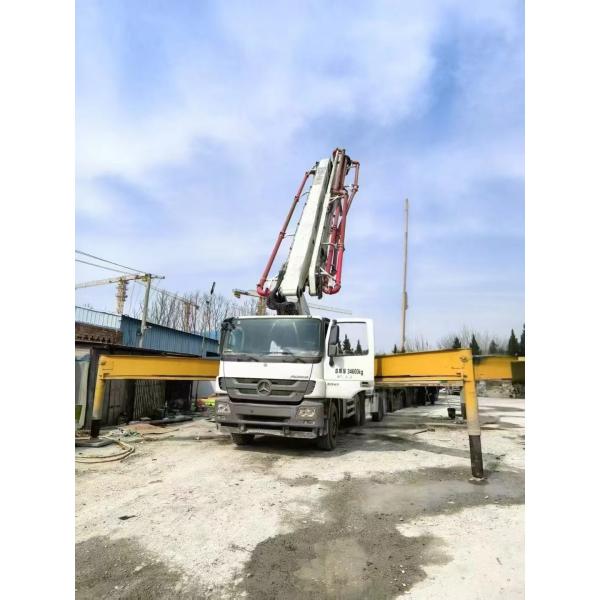 2019 XCMG 48m concrete pump truck mounted pump truck chassis for sale