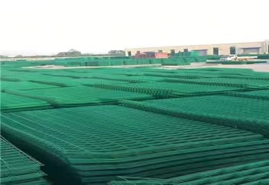 2x1 Sprayed Pvc Coated Welded Wire Mesh Acid And Alkali Resistant Construction