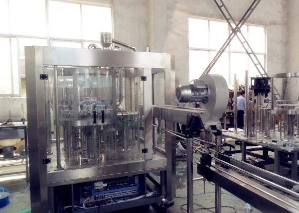 Automatic Bottle Carbonated Drink Filling Machine Electric Driven Plastic Screw