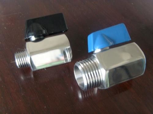 Female Thread Cast Steel Ball Valve Manual / Actuator Driving Mode Mini Size
