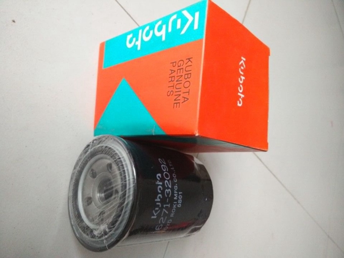 Kubota Excavator / Harvester 16271-32092 Lubriing Oil Filter Kubota Oil Filter 0
