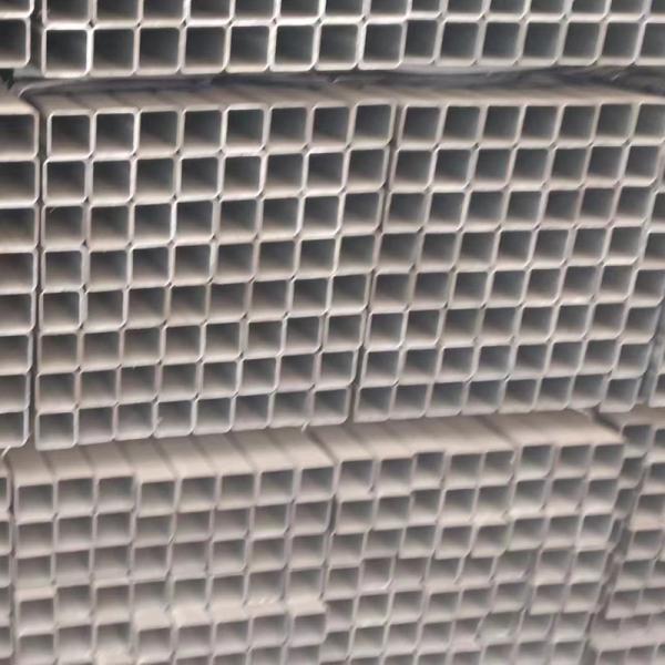 Versatile Galvanized Rectangular Pipe For Structuring DN15-DN300mm