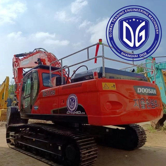 Doosan DX340 excavator with excellent power durability and high efficiency Korean Doosan 34ton DX340 large construction equipment