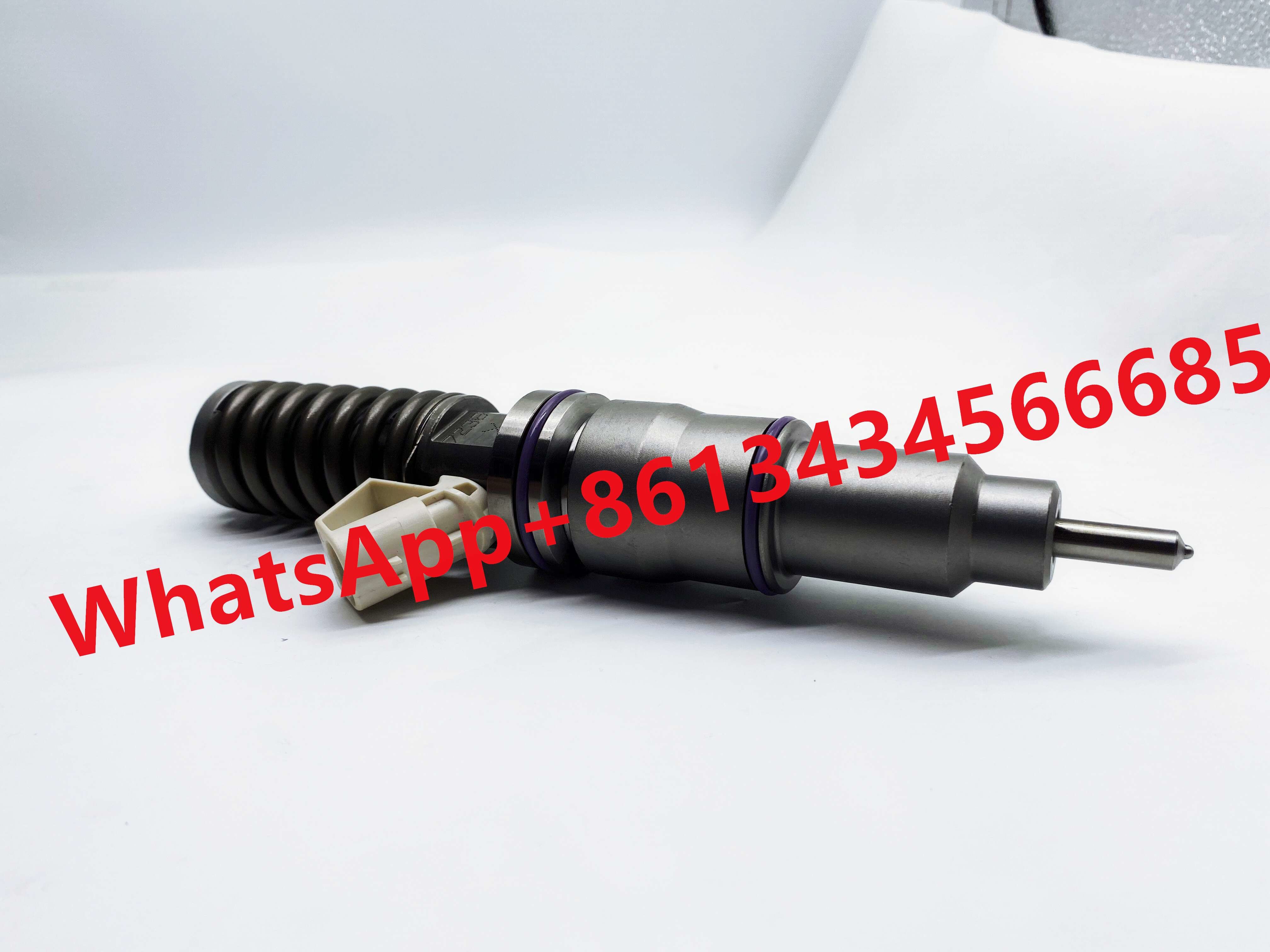 Diesel Injector For Volvo 3801440 03587147 21586296 3587147 3803655 BEBE4C06001 BEBE4C16001