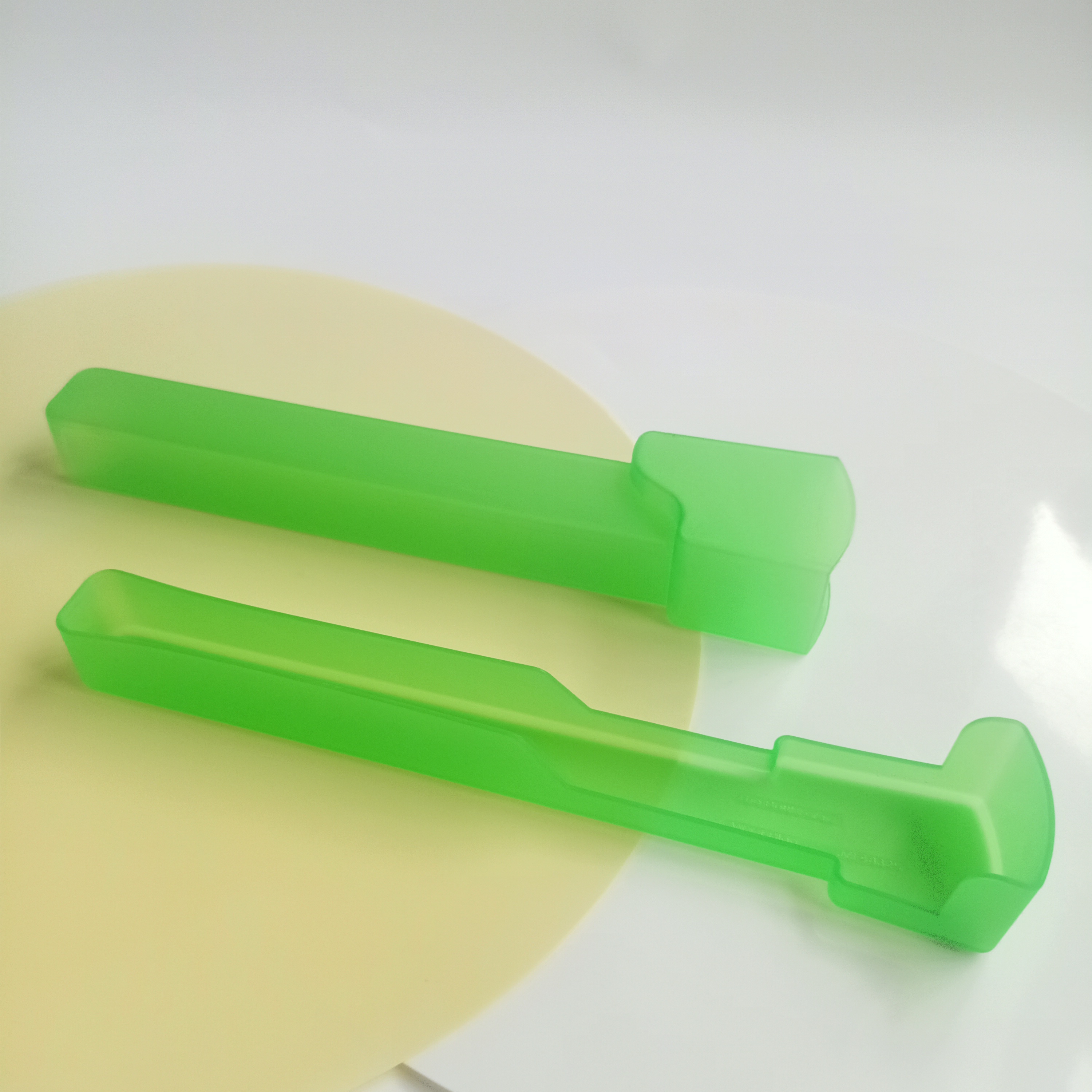 20cm Plastic PP Toothbrush Holder Case for Other Cosmetic Customized Color Assortment