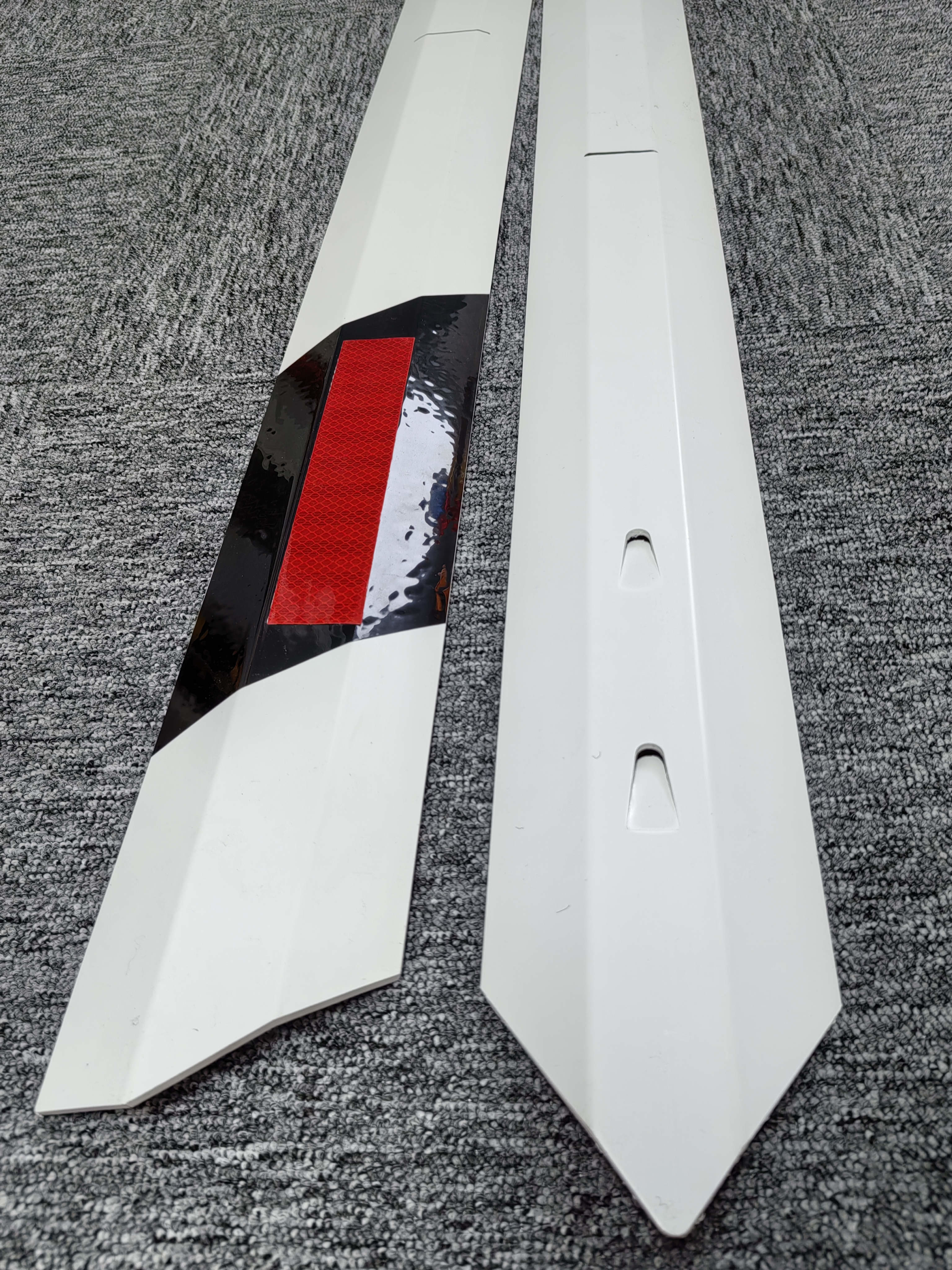 Customized Height PVC Delineators Road Reflective Roadside Warning Guide Flexible White Delineator Post