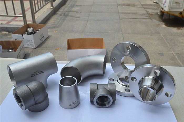 1/2"-72" PIPE FITTING ASME B16.9 Carbon Steel Stainless Steel