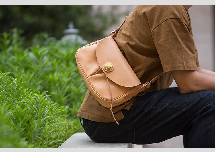 Handmade Vintage Men's Shoulder Crossbody Bag with Top-Layer Vegetable Tanned Leather