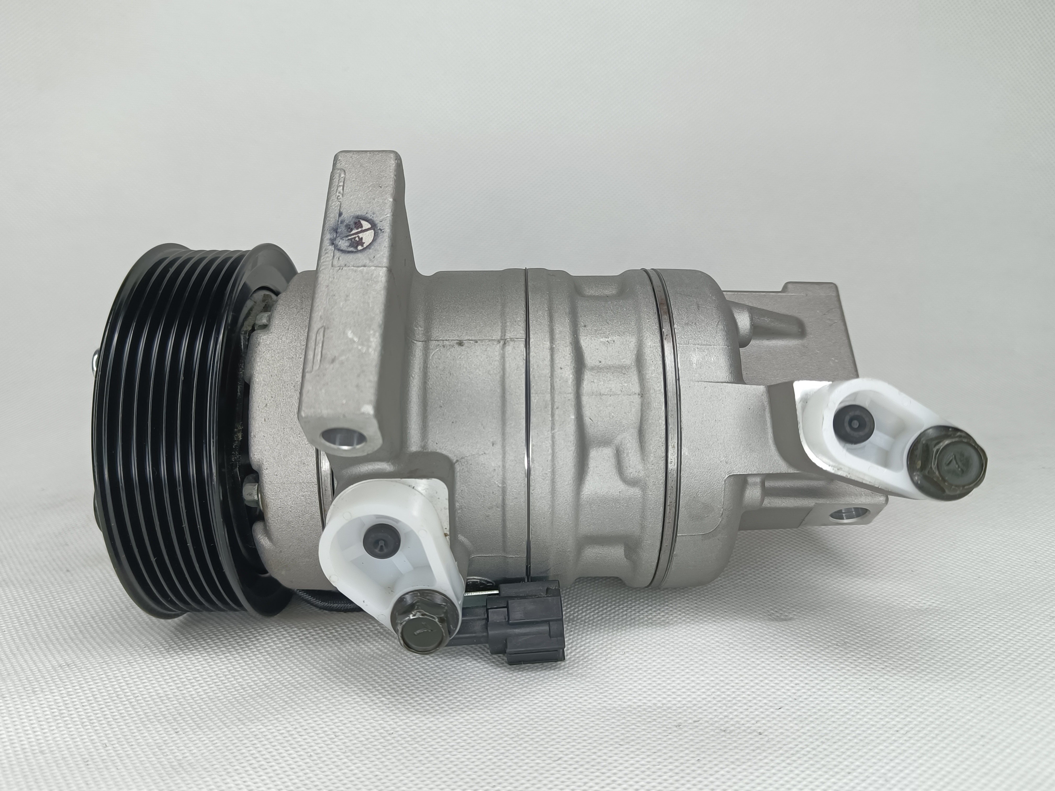 7PK Auto AC Compressor For Nissan LIVINA NV200 OEM 92600CJ73A Compressor Assembly