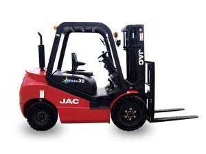 China Sit Down Gasoline Forklift Truck 2 Ton Capacity Low Fuel Consumption wholesale