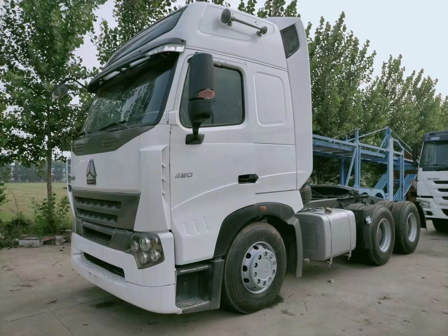 420HP HOWO TRACTOR