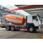 ZF8118 Hydraulic Steering Howo Concrete Mixer Truck 371hp Euro 2 400L Fuel Tank