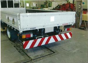 China Blade 1800*850*350mm Truck Mounted Attenuator wholesale