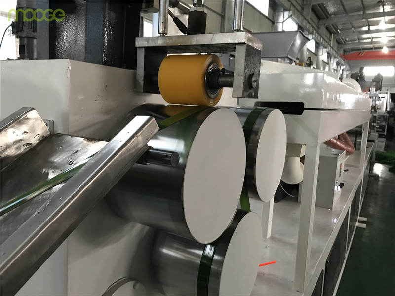 Small Capacity PET PP Strapping Roll Making Machine , 50hz Plastic Patti Making Machine