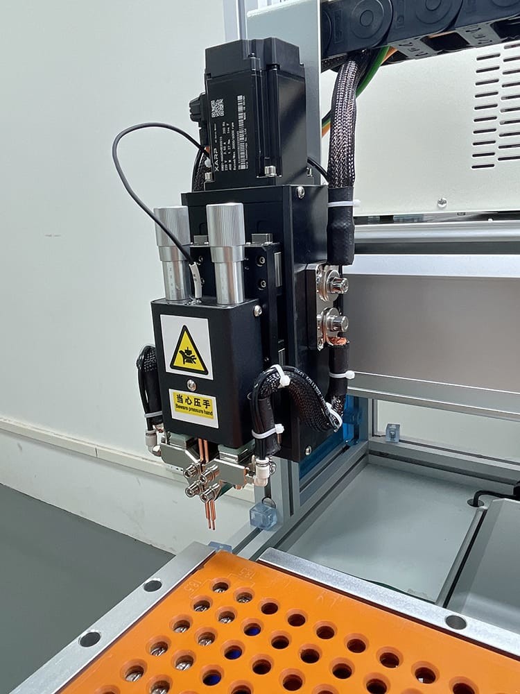 Numerical Control CNC Spot Welding Machine EV Cell Tab Welder For 18650 Battery Pack