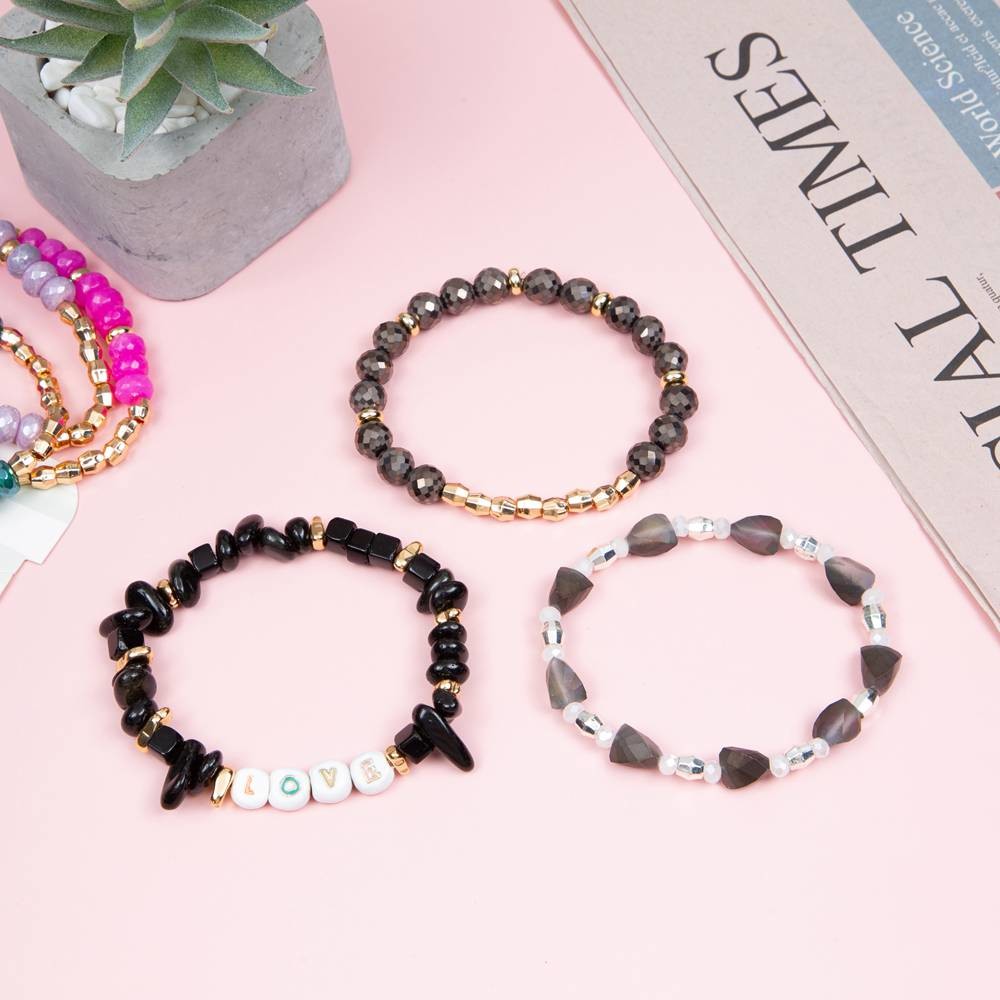 Black Triangle Matte Hand Beaded Bracelets 8mm Handmade Bracelets With Beads