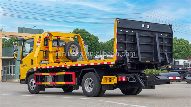 Cheap Price Factory Sale Howo Dongfeng JMC Tow Truck for Sale South Africa