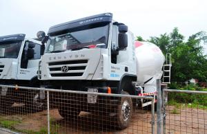 China Hongyan 6*4 Iveco Small Concrete Mixer Truck 5 Cubic 10 Tires Left Hand Drive Euro 4 wholesale