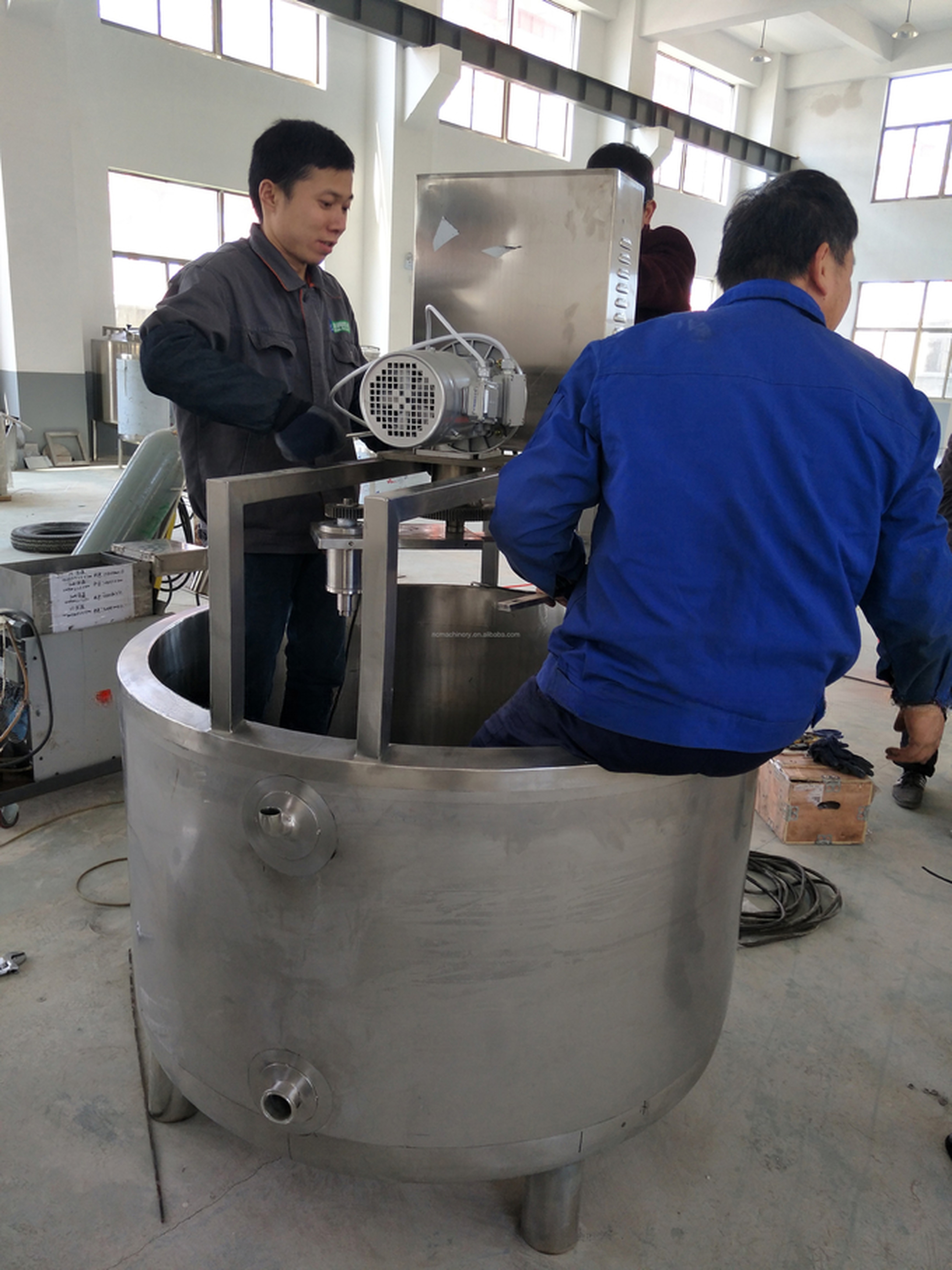 2023 TOP Sale Cheese Processing Machine with Advanced Technology and Storage Tank