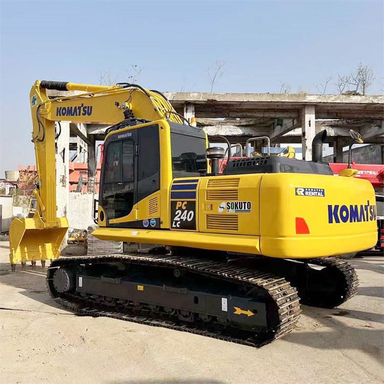 24ton Used Komatsu PC240-8 Crawler Excavator with 1.2m3 Bucket Capacity at Affordable