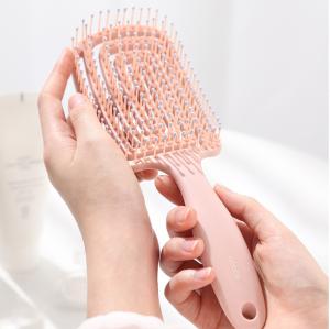China Waterproof Detangling Hair Brush Soft Bristles OEM ODM wholesale