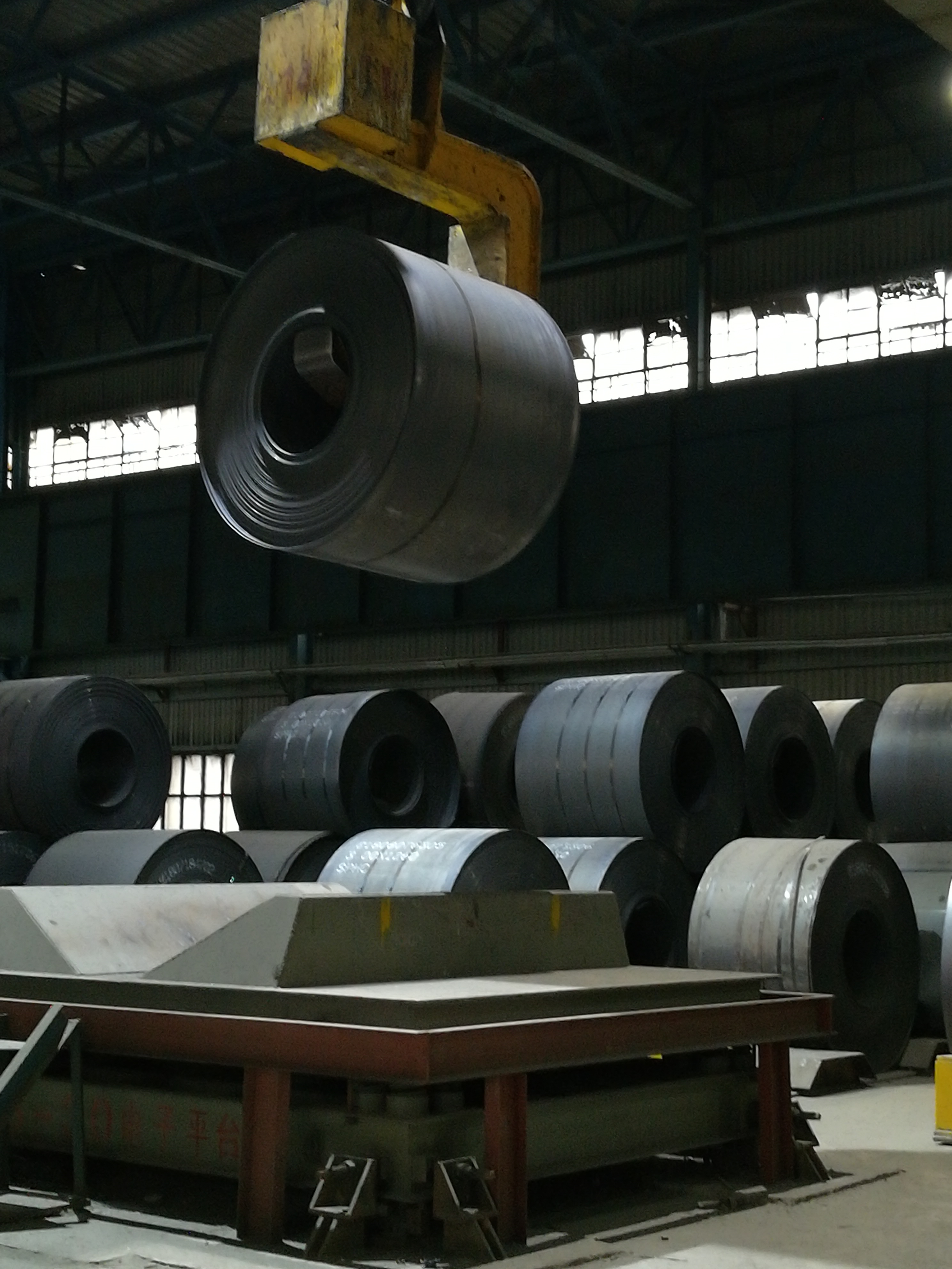 Q195 Q215 Q235 Q255 Q275 Q355 Ss400 Skin Pass Carbon Coil Slit Hrc Hot Rolled Carbon Steel Coil with Container Plate