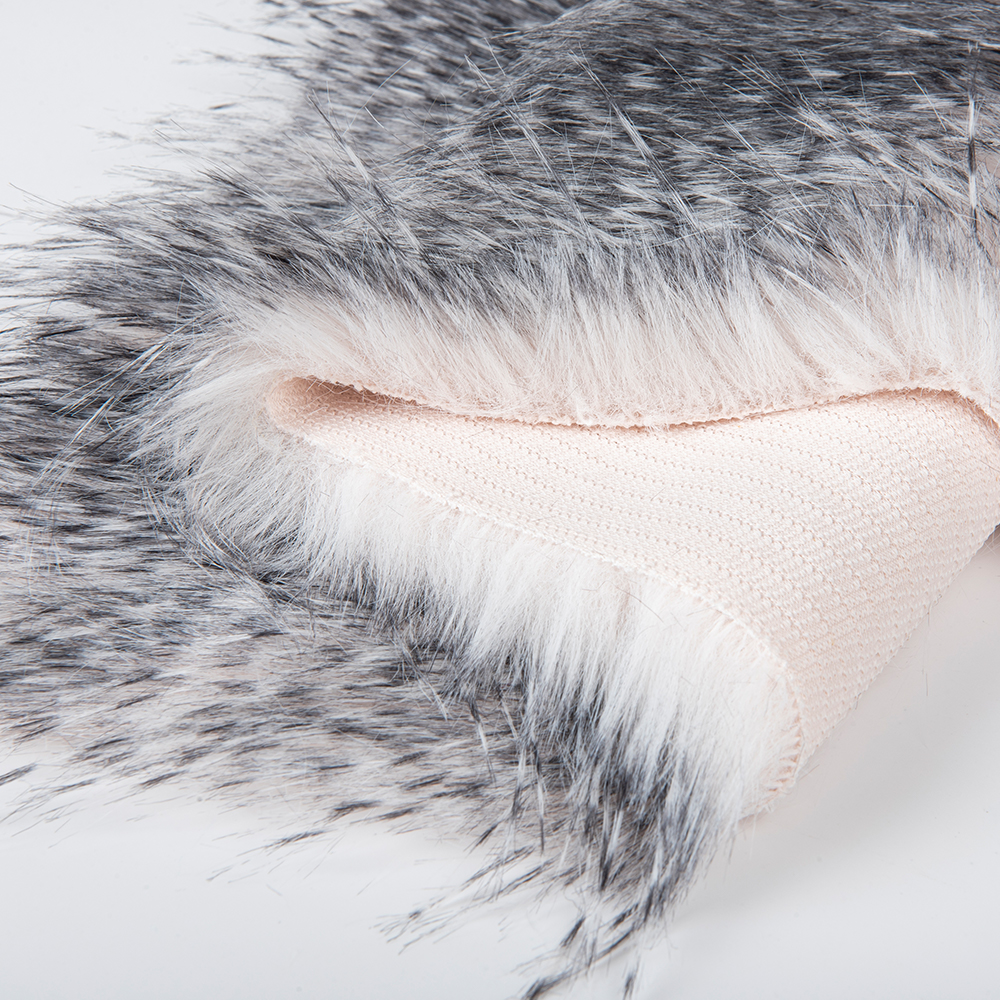 Polyester Back Material High Density 1100g/m Faux Fur Fabric for Garments
