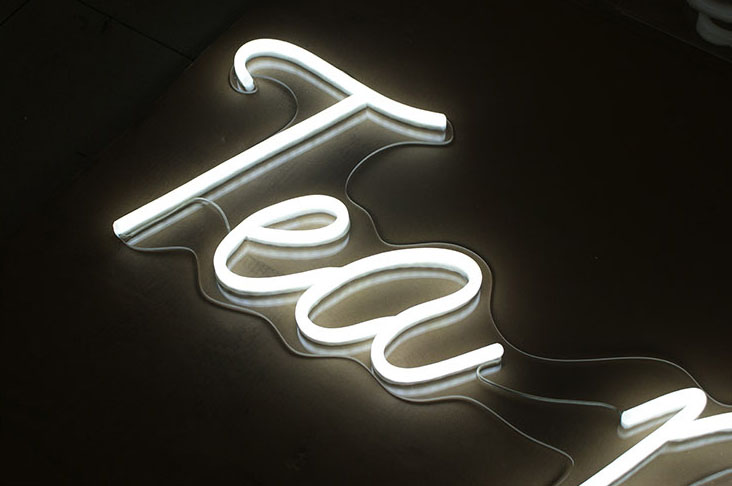 IP68 Neon Lights Custom LED Neon Sign Lighting And Circuitry Design