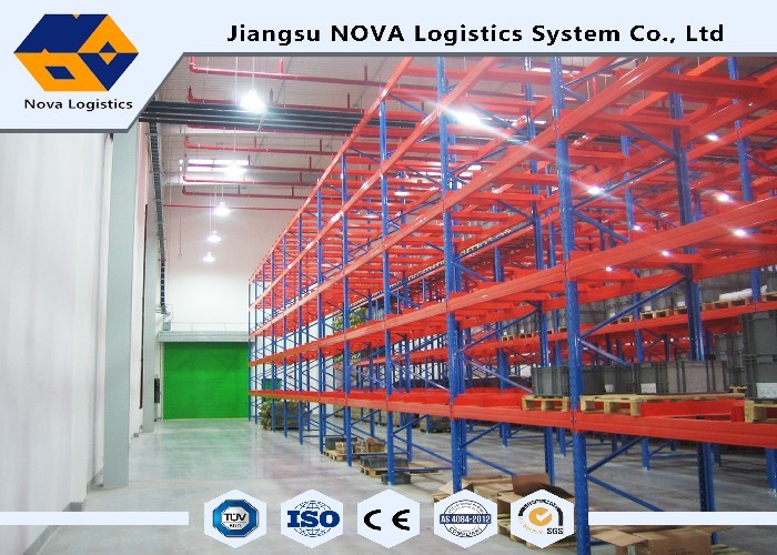 Warehouse Pallet Racking Systems With Narrow Aisle , Heavy Duty Storage Racks