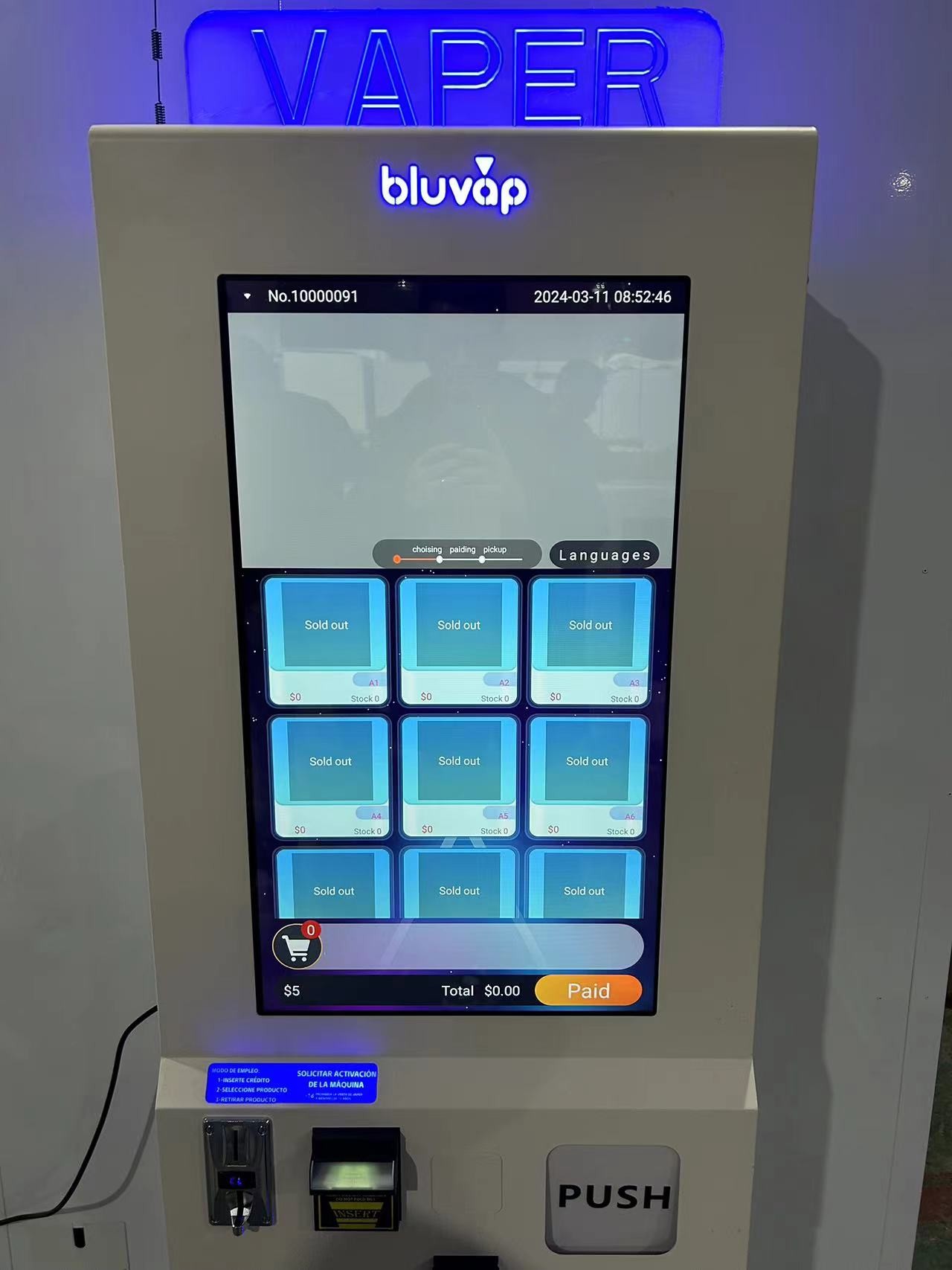 Bar Outdoor Touch Screen Automatic Cigarette Vending Machine With Coin and Bill Acceptor
