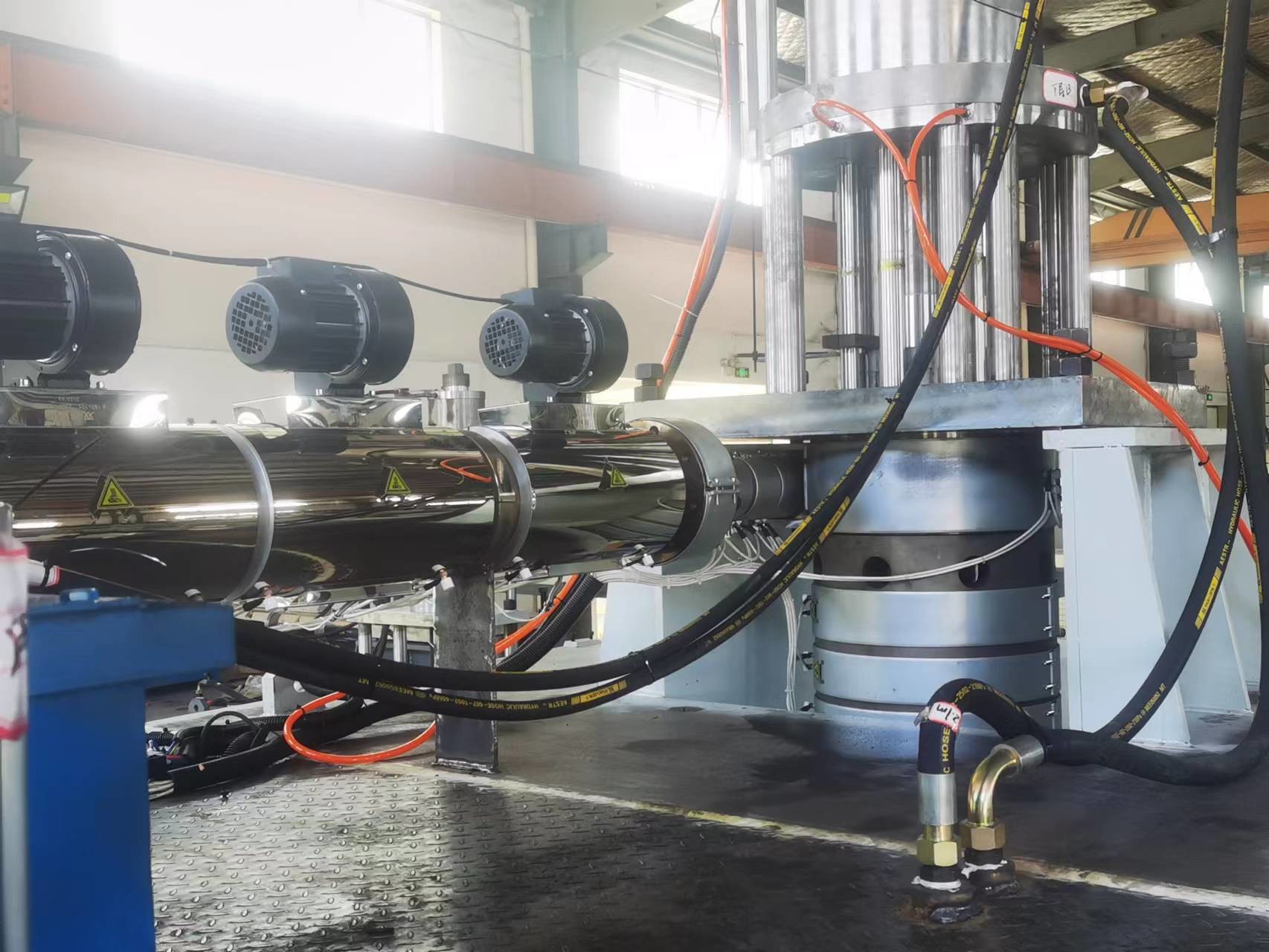 Single Station 30l Automatic Bottle Blow Molding Machine 600 Bph Bottle Extrusion