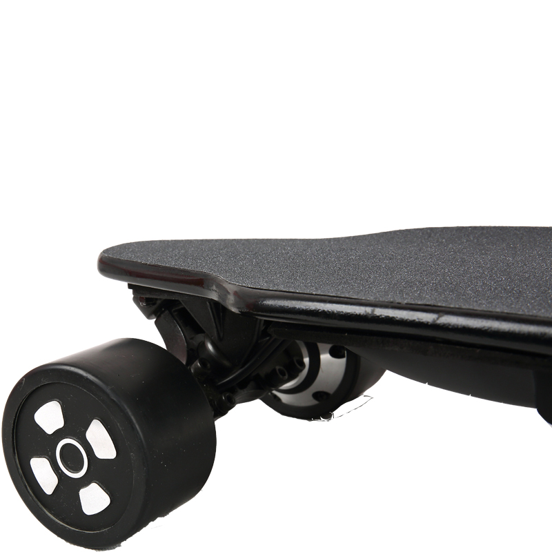 40KM/H Portable Electric Skateboard 8 Ply Maple High Speed Red Warning Taillights
