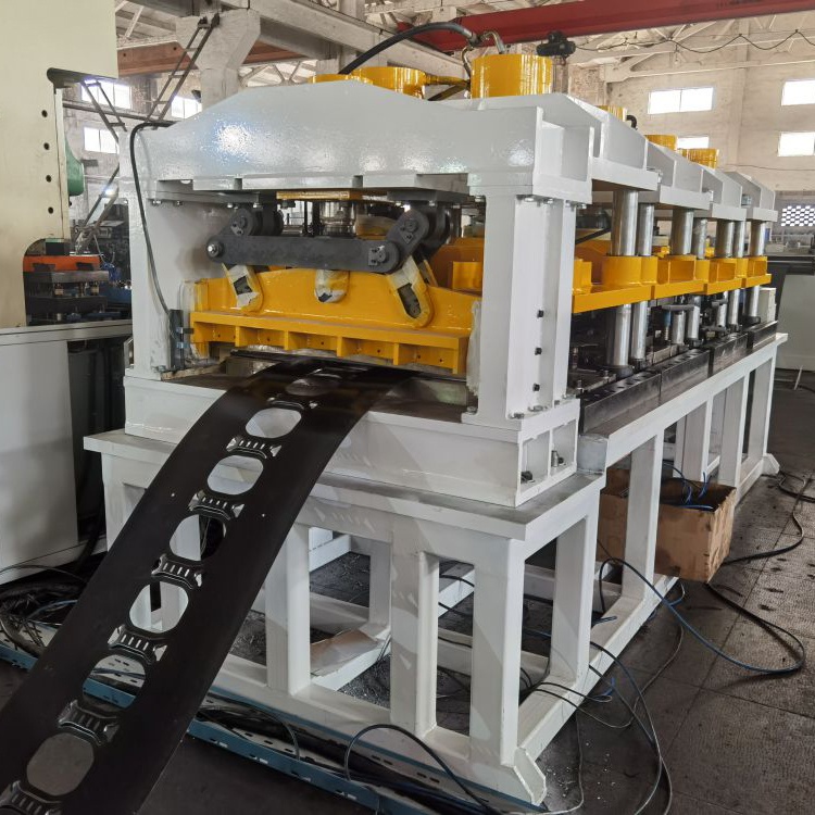 Custom Fascia Roll Forming Machine Rain Seamless Gutter Equipment