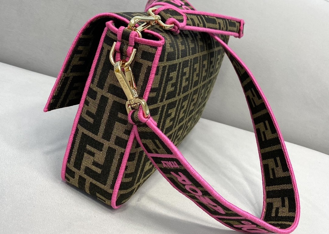 Classic Baguette Bag Old Flower Handbag Embroidered Straps Cross-Body Bag
