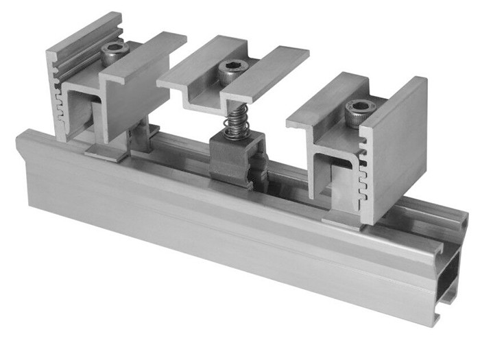 ISO9001 Aluminum Panel Solar Mounting System PWM Mid Clamp Solar Panels 1.4KN/M2