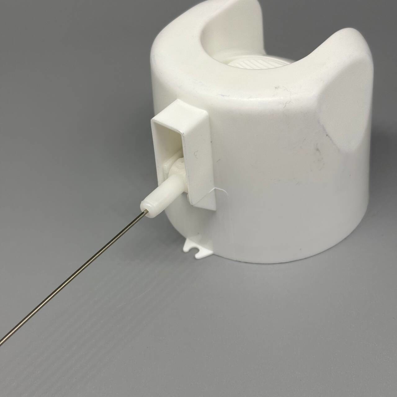Premium Safety 65mm Insecticide Cap for Gardeners with Secure Lock