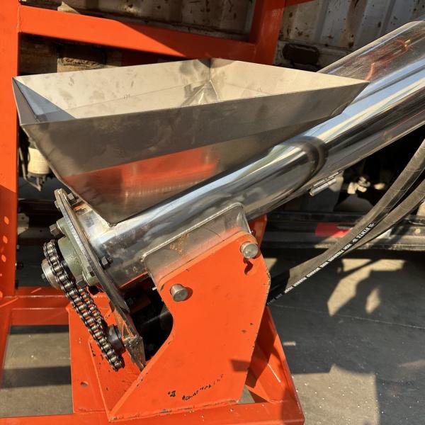 Electric Hydraulic Fertilizer Conveyor Feeder Machine Adjustable Speed