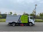 10 cbm Dongfeng 120hp Eu 5 Engine Street Clean Truck for High Pressure Road