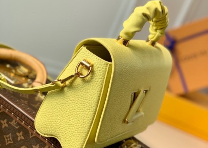 Twist Womens Luxury Handbag genunie cowhide leather yellow cute cross-body bag